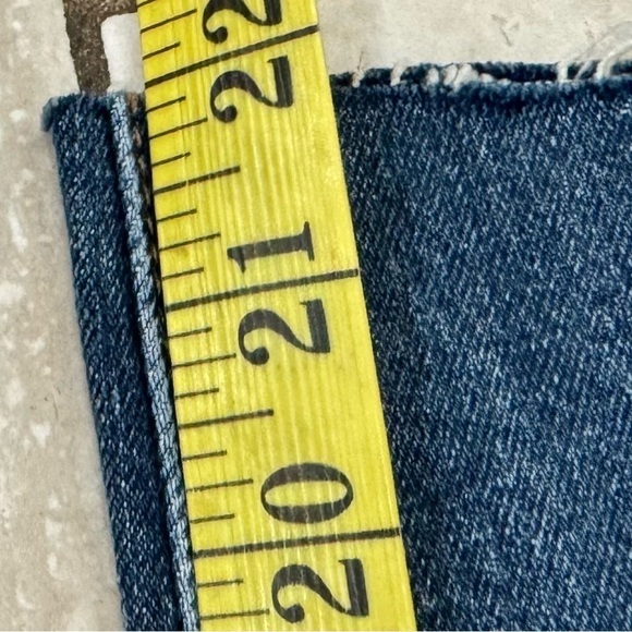 Reformation Mid Rise Slim Distressed Medium Wash Raw Hem Ankle Crop Jeans 25 - Picture 5 of 14